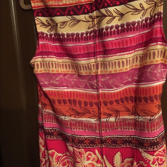 Woman’s sleeveless Midi Dress - Picture 2 of 4